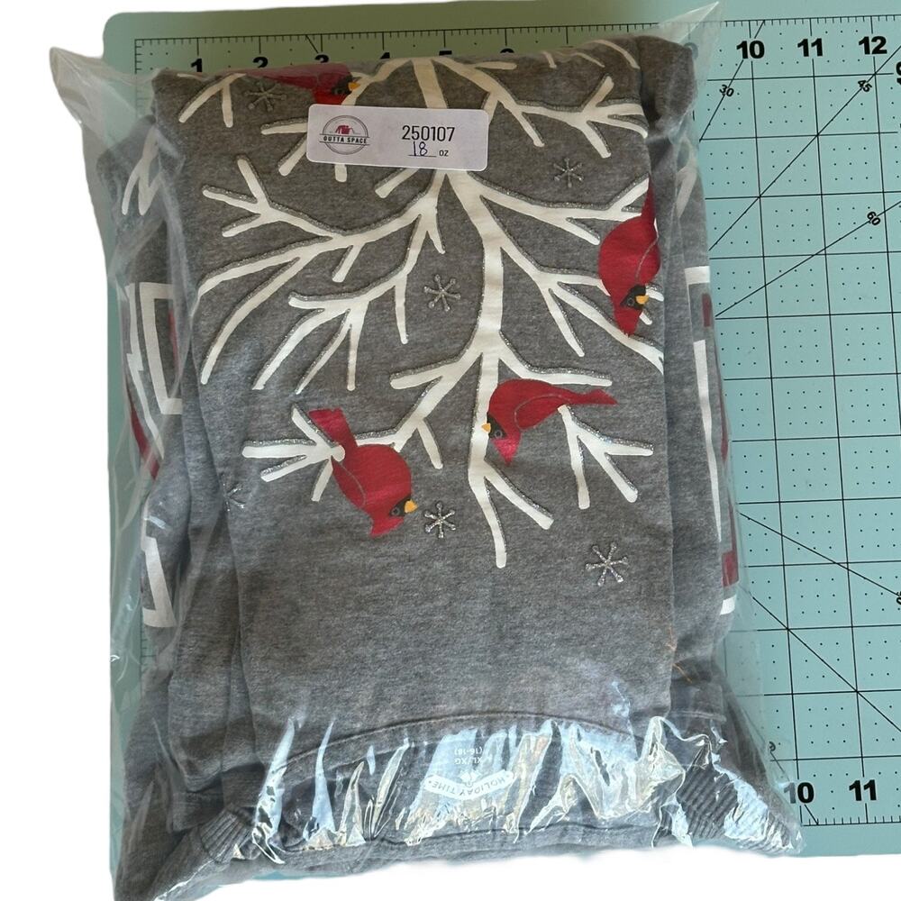 Womens Winter Top Bundle Size Small Christmas Holiday Xmas Jingle Red White Grey - Picture 7 of 7